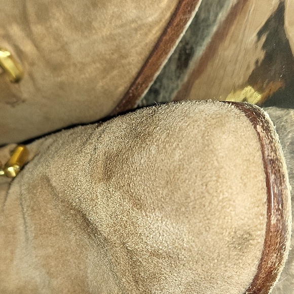 Gucci Woman's Bamboo Low Heel Pumps - Picture 4 of 16